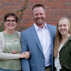 Fellows Family Dental - Dr. Fellows and assistants, Lisa and Amber