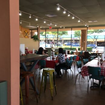 Country Burger - Interior - Burgers Near Me - Plano, Texas Country Burger - Interior - Burgers Near Me - Plano, Texas