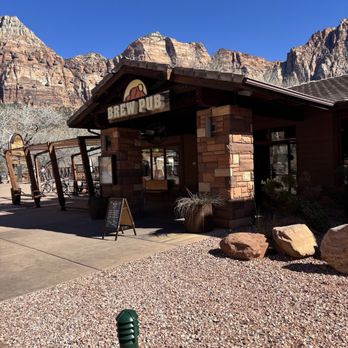 Cable Mountain Lodge - Hotels Near Me - Springdale, Utah
