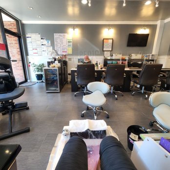 Dj Elite Nail & Spa - Day Spas Near Me - Roslyn Heights, New York