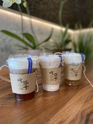 Chicha San Chen 吃茶三千 by null