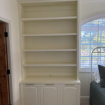 San Diego Custom Carpentry - Built-in cabinet with bookshelves - Cabinetry Near Me - Vista, California San Diego Custom Carpentry - Built-in cabinet with bookshelves - Cabinetry Near Me - Vista, California