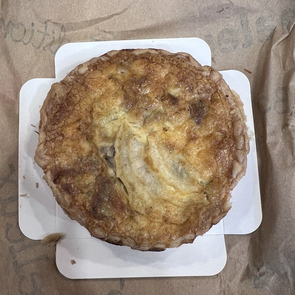 Aux Péchés Normands - Quiche oignons - Bakeries Near Me - Paris, 75 Aux Péchés Normands - Quiche oignons - Bakeries Near Me - Paris, 75