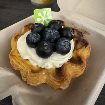 NaiSnow Tea & Bakery - Blueberry Tart - Bakeries Near Me - New York, New York NaiSnow Tea & Bakery - Blueberry Tart - Bakeries Near Me - New York, New York