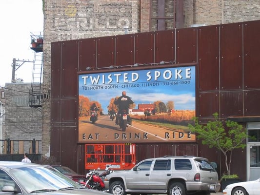 Twisted Spoke by null