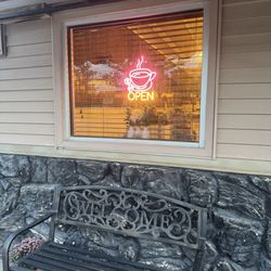 Nielsen’s Coffee & Fresh Eats - Picture of the front of the building