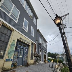 Front Street Pottery - Storefront