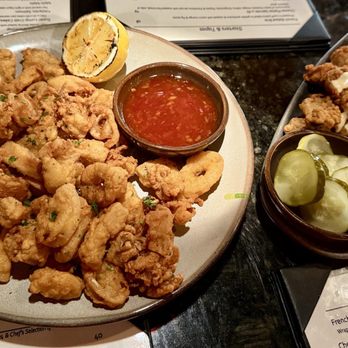 Amber Lantern Restaurant - Calamari Platter and Select Fried Oysters Platter - Seafood Near Me - Chesapeake, Virginia