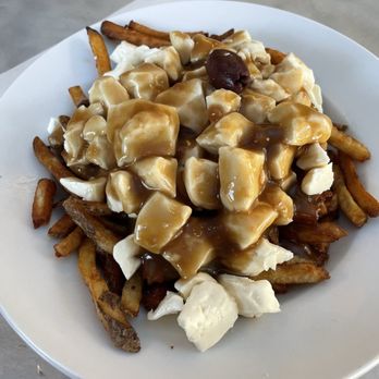 Patati Patata - Poutine classique - Burgers Near Me - Montreal, Quebec Patati Patata - Poutine classique - Burgers Near Me - Montreal, Quebec