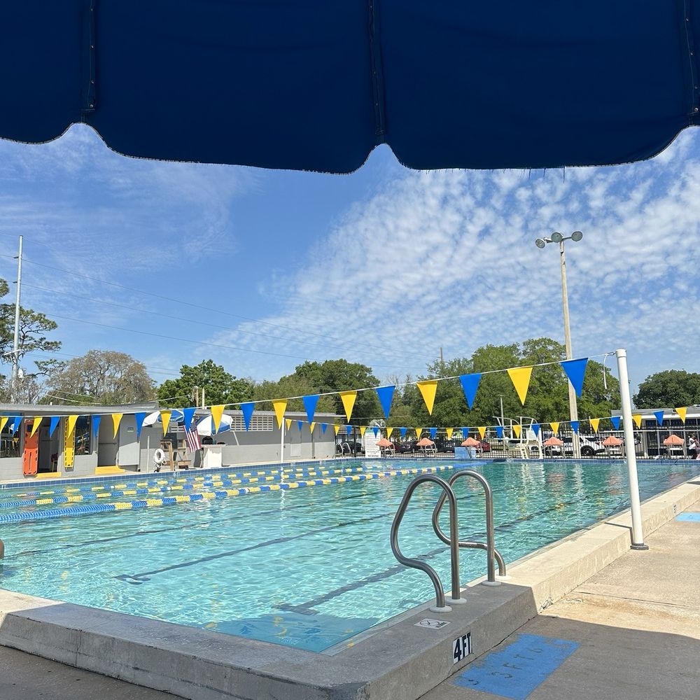Danny Del Rio Pool - Main pool, for swim lanes, classes, and open swim - Swimming Pools Near Me - Tampa, Florida Danny Del Rio Pool - Main pool, for swim lanes, classes, and open swim - Swimming Pools Near Me - Tampa, Florida