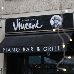 Vincent Piano Bar & Grill