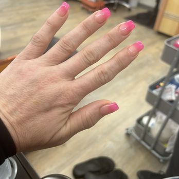 E’lan Nail Bar - Nail Salons Near Me - Berkeley, California