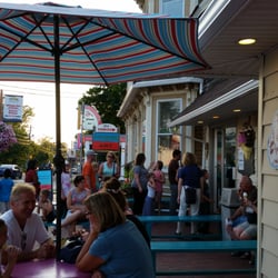 Ice Cream Delight - There is a small line in summer. Ahem.