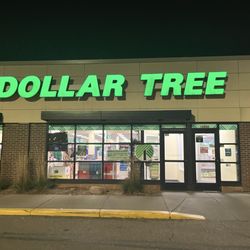 Dollar Tree - Entrance