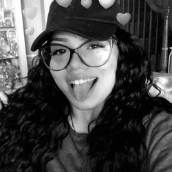 LashesByNeena