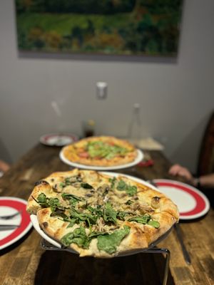 Victoria’s Pizzeria by null