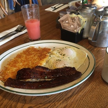Fred's Coffee Shop - Coffee & Tea Near Me - Sausalito, California