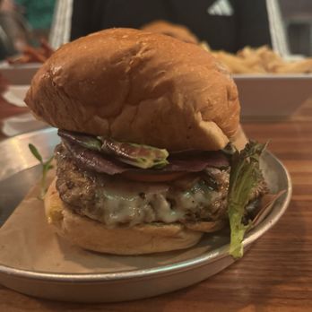 Toro Burger Bar - Turkey Patty, Swiss cheese, grilled onions, mushrooms, lettuce and tomatoes - Gastropubs Near Me - El Paso, Texas