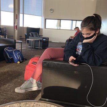 Plaza Premium Lounge - Spacious - Airport Lounges Near Me Plaza Premium Lounge - Spacious - Airport Lounges Near Me