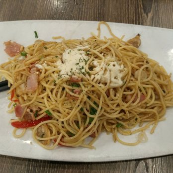 Blue Ocean Cafe - Bacon and clam stirfry spaghetti with cheese and butter - Chinese Near Me - Markham, Ontario