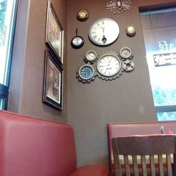 MeMe's Cafe - Inside decor - American Near Me - Springdale, Utah MeMe's Cafe - Inside decor - American Near Me - Springdale, Utah