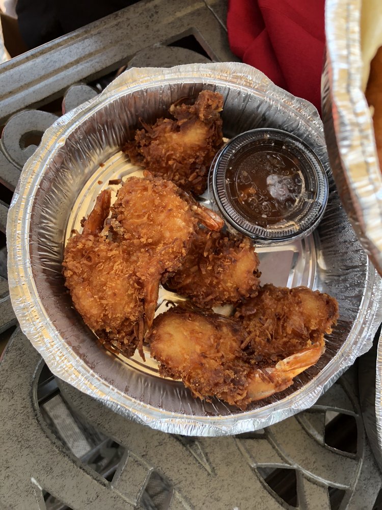 POINT BREAK SPORTS BAR & GRILL Updated September 2024 19 Photos