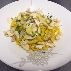 La Maiolica - Tagliatelle con funghi prugnoli o spignoli.