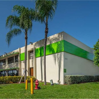 Extra Space Storage - Self Storage Near Me - Fort Lauderdale, Florida Extra Space Storage - Self Storage Near Me - Fort Lauderdale, Florida