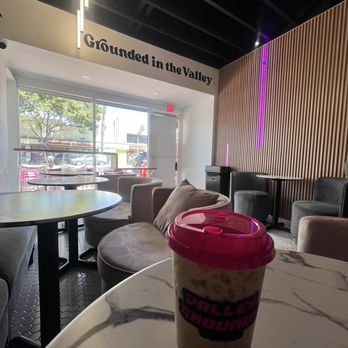 Valley Grounds Coffee - Honey Latte - Coffee & Tea Near Me - Los Angeles, California Valley Grounds Coffee - Honey Latte - Coffee & Tea Near Me - Los Angeles, California