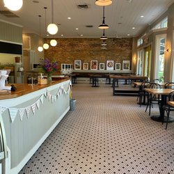 American Spoon Gelato Cafe - American Spoon Gelato Cafe interior - so adorable!