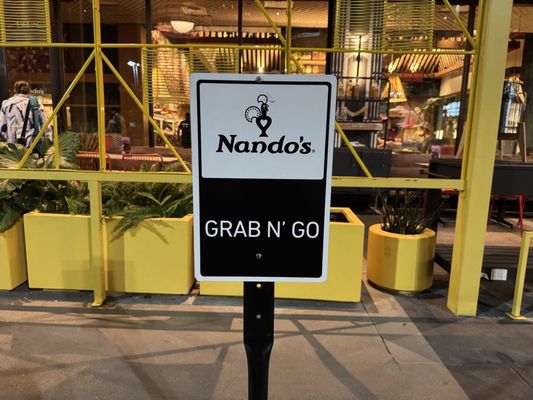 Nando's PERi-PERi by null