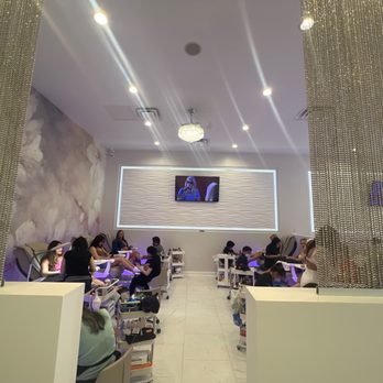 Luxia Nail Spa - Northbridge - Pedicure Area - Nail Salons Near Me - Charleston, South Carolina