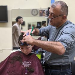 Larry's Barber Shop - Attention to detail