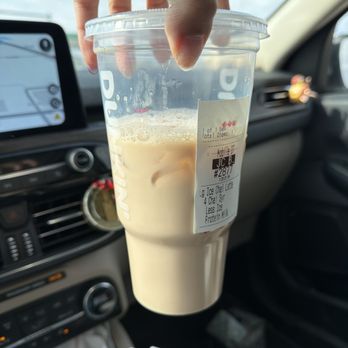Dunkin' - Iced Chai Latte (less ice) - Coffee & Tea Near Me - Ottawa, Illinois