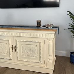 Faith Farm Ministries - $10 console after professionally refinished