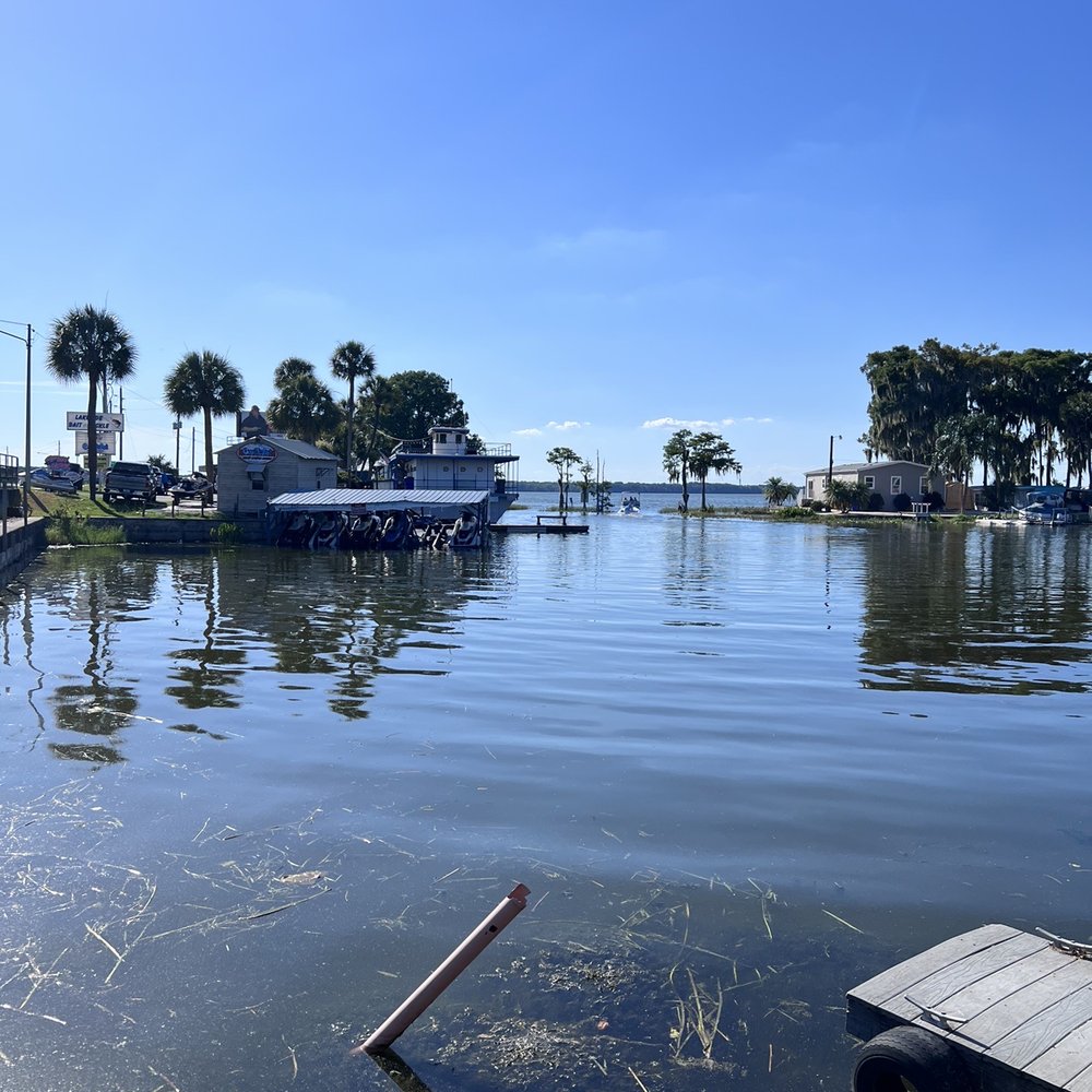 Fish Camp On Lake Eustis - Seafood Near Me - Tavares, Florida