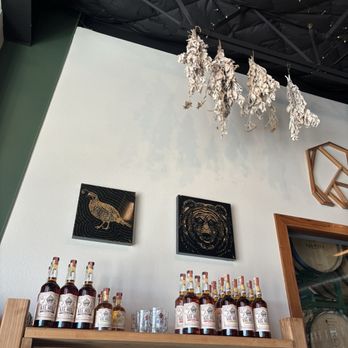 Calwise Spirits - Distilleries Near Me - PASO ROBLES, California Calwise Spirits - Distilleries Near Me - PASO ROBLES, California