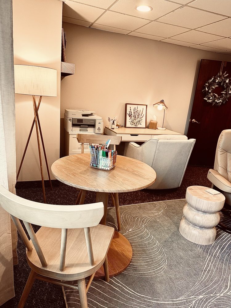 Heatherstone Therapy & Wellness - grief counselor in Rochester, MN