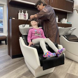 Illusions Hair & Nail Salon - Wash