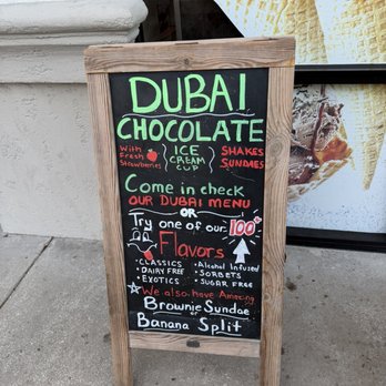 Gator Ice Cream - Desserts Near Me - Jacksonville Beach, Florida