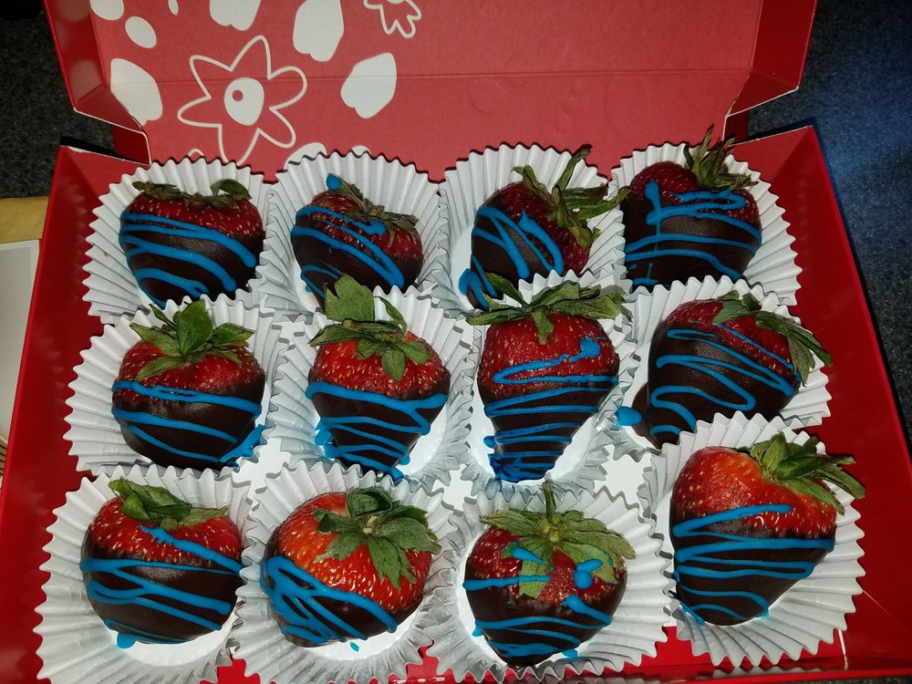 Edible Arrangements Logo