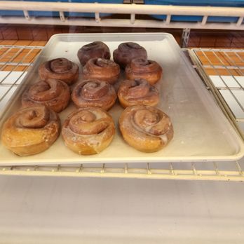 Lone Star Donuts - Cinnamon roll - Donuts Near Me - Dallas, Texas
