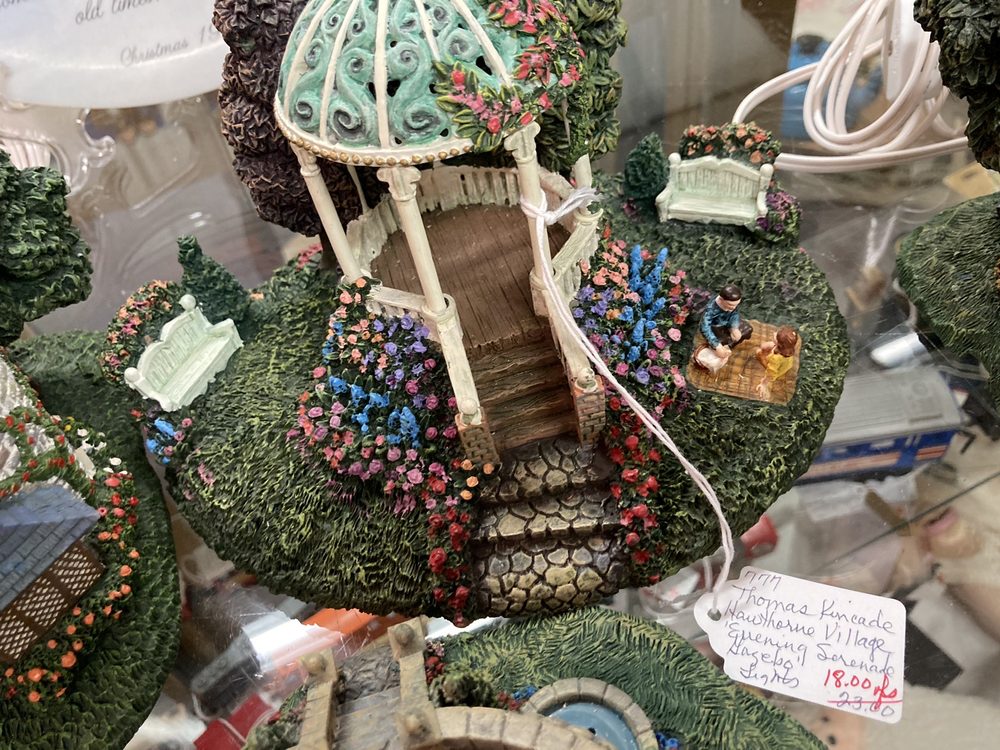 OLD AMERICA ANTIQUE MALL Updated July 2024 2720 S 32nd St, Muskogee