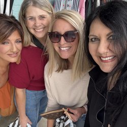 Little Town - Mini shopping trip with out of town friends after brunch!