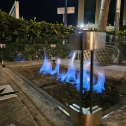 Kianti's Pizza & Pasta Bar - Firepit table for 4