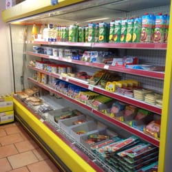 Dünya Market - Eine kleine Auswahl an frischer Ware.