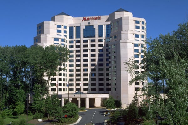 Falls Church Marriott Fairview Park by null