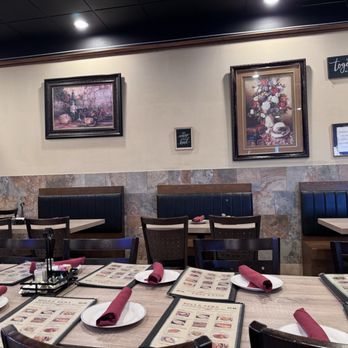Bella Sera Italian Restaurant - Ambiance - Italian Near Me - Universal City, Texas
