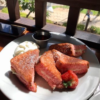 Lulu's Waikiki - Burgers Near Me - Honolulu, Hawaii
