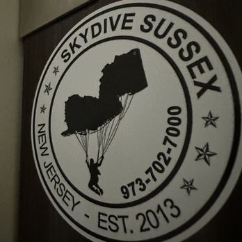 Signature Aviation - skydive sussex - Airport Terminals Near Me - Chicago, Illinois